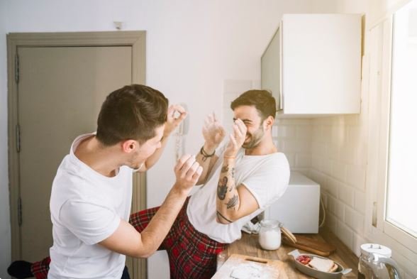 8 Signs of Mold Damage in a Home You Shouldn’t Ignore